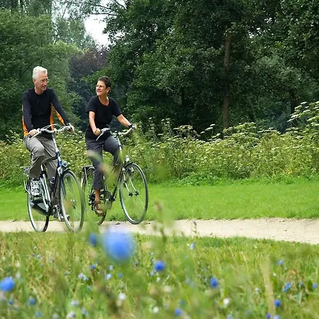 Cozy House With Garden, Near Maasduinen Holiday home Belfeld